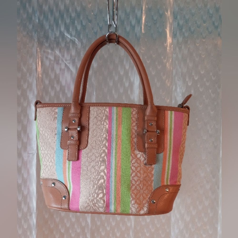 Relic Spring Purse